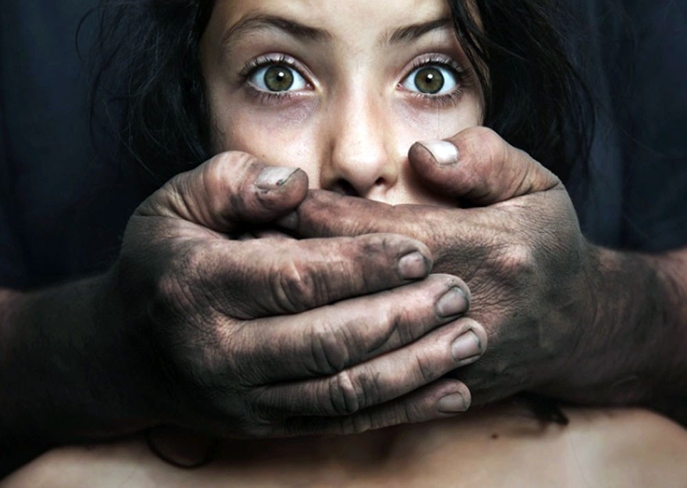 صدمة بأميركا... “كهنة مفترسون” اعتدوا جنسيًّا على آلاف الأطفال