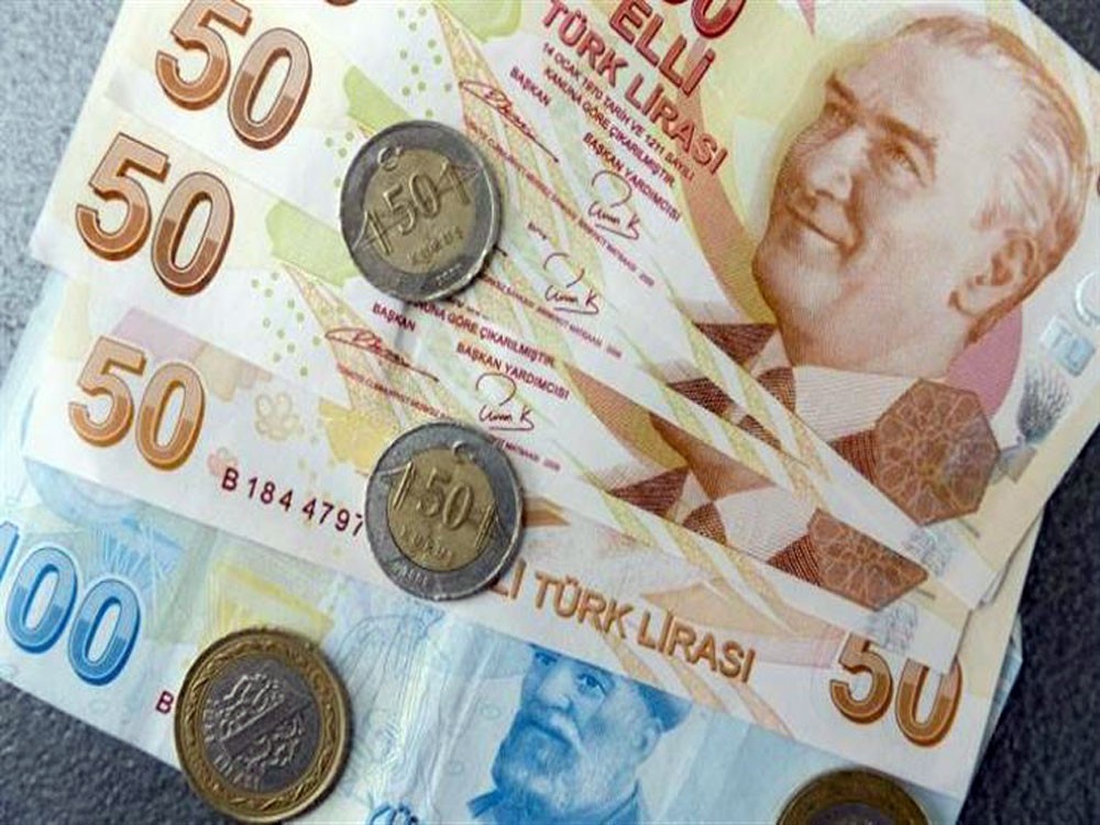 الليرة التركية ترتفع قليلا