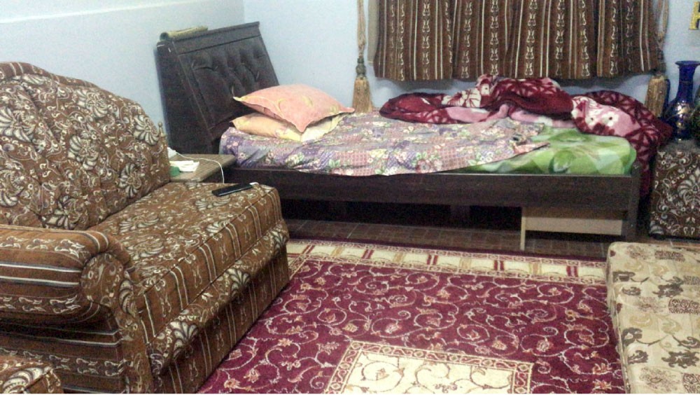 عائلة تناشد “الإسكان” النظر في طلبها لأسباب إنسانية
