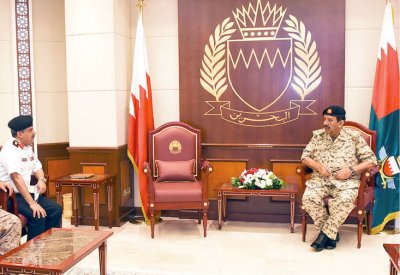 القائد العام يشيد بمناقب الشهيد محمد الأحمر