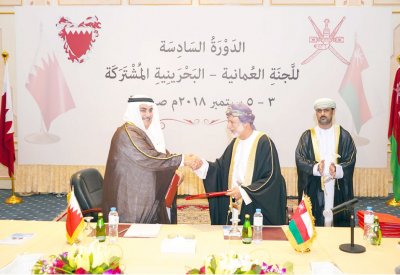 5 مذكرات تفاهم وبرامج تنفيذية مع عُمان