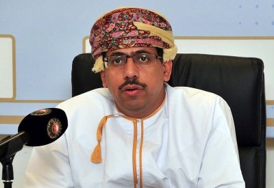 وزير الإعلام العماني يبحث التعاون مع وكالة أنباء البحرين