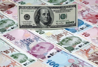 الليرة التركية تتراجع  بعد رفع أسعار الفائدة