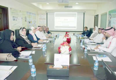 مناقشة صندوق البحوث والضمانات البنكية الابتدائية