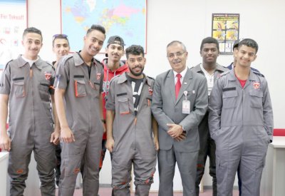 “باس” تدرّب 148 طالبا