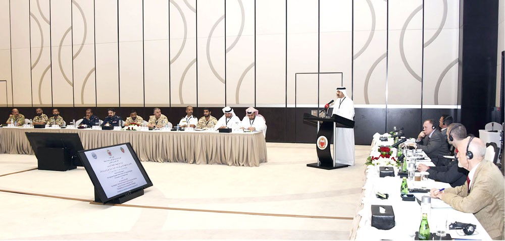 عبدالله بن أحمد: قطر سهلت دخول الإيرانيين لتنفيذ مخططاتهم بدول التعاون