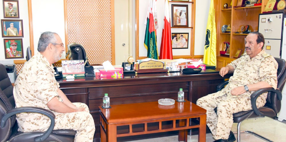 القائد العام: تجهيز “الدفاع” بأحدث المنظومات العسكرية