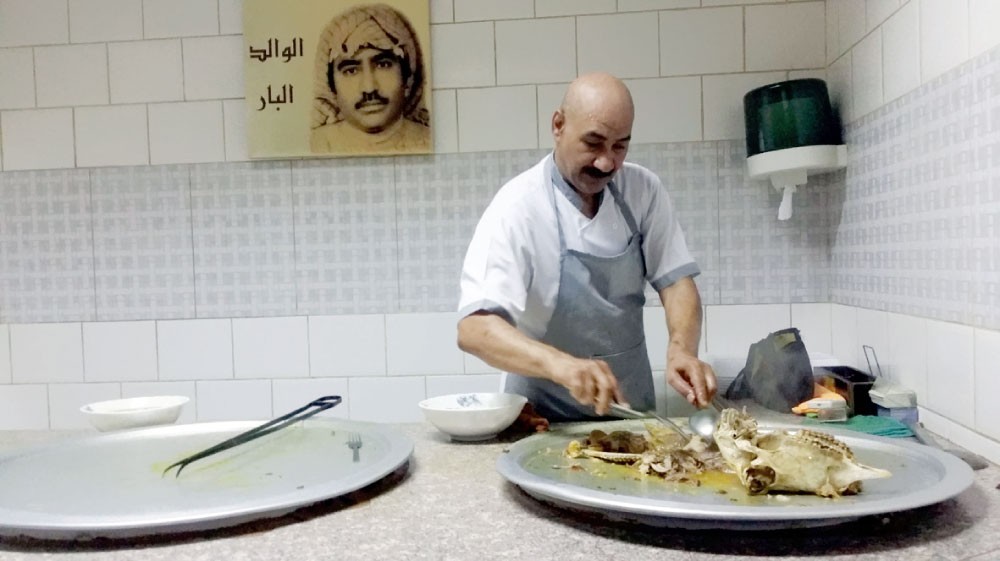 باجة “الجصاص”... السر في البهارات البحرينية
