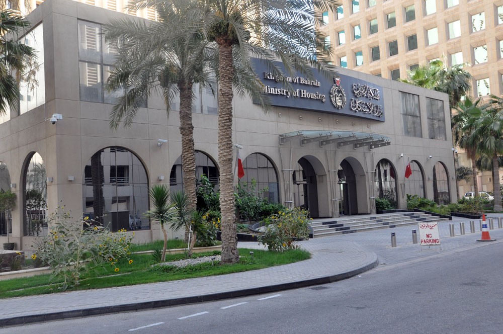 “الإسكان”: أنجزنا إجراءات المواطن للانتقال من منزل “خطر”