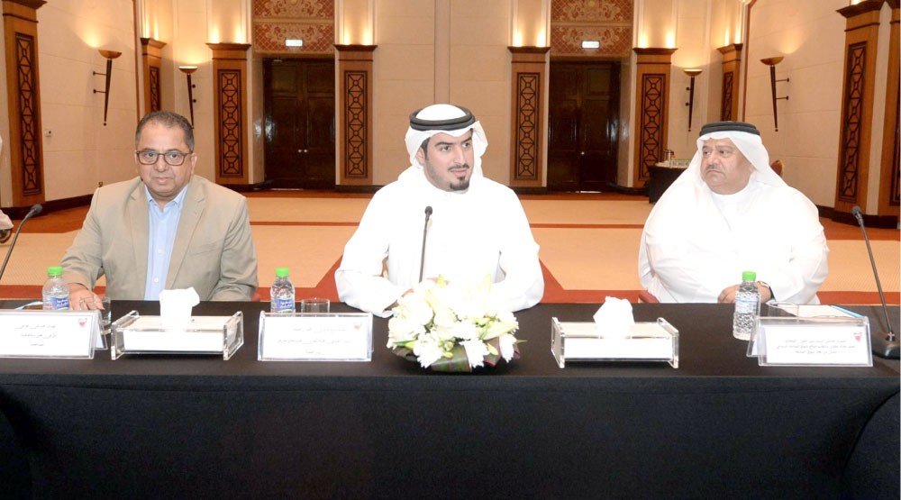 برنامج منح لتحسين واجهات المحلات بسوق المنامة القديمة