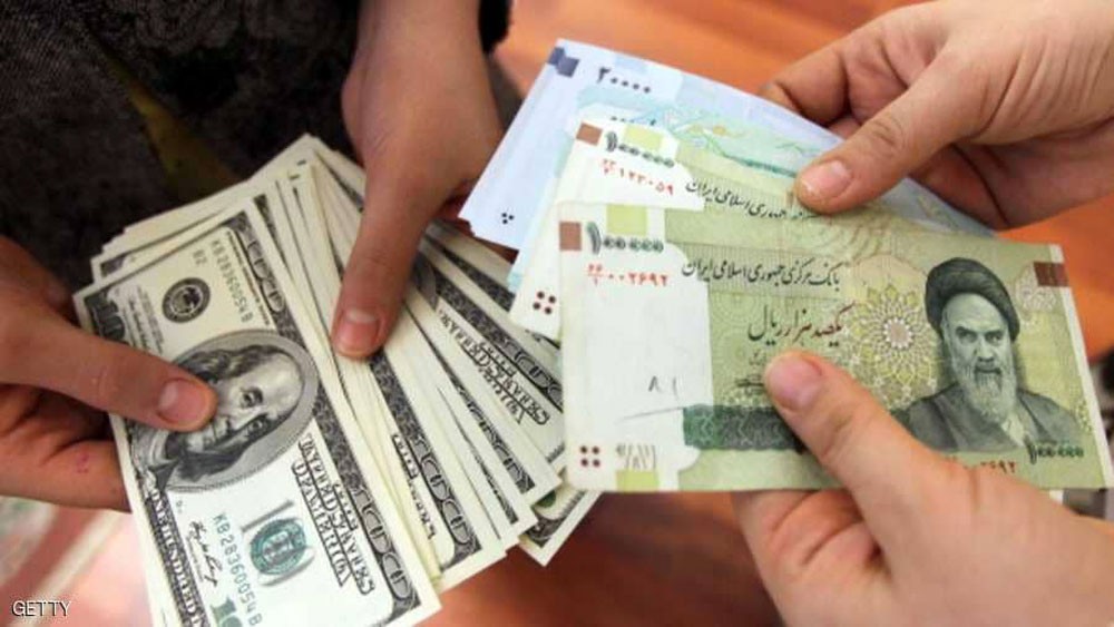 الريال الإيراني يسجل هبوطا قياسيا عند 170 ألفا للدولار