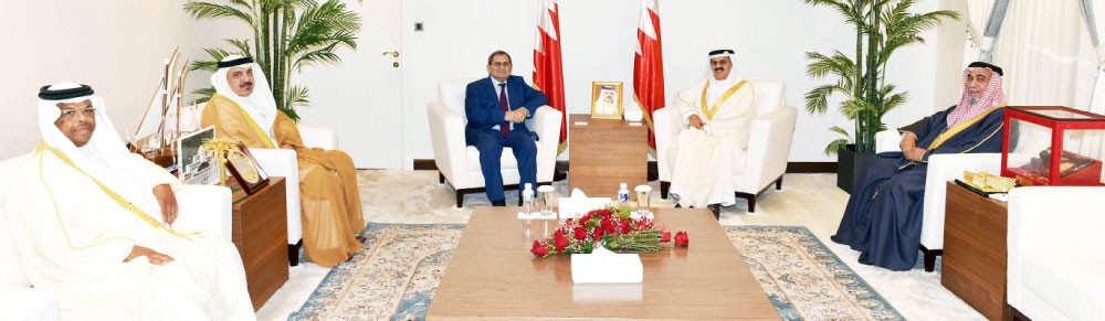 الملا: زيادة التعاون الاستثماري مع روسيا
