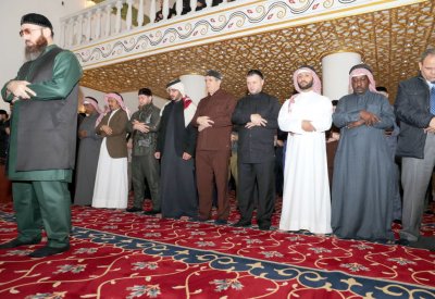 خالد بن حمد يشيد بالنهضة الإسلامية في الشيشان