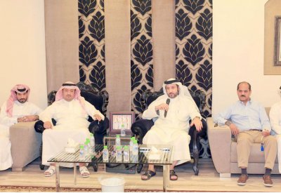مترشح “عاشرة العاصمة” حمد تقي لزوار مجلسه: شبابنا حجر الزاوية للمحافظة على المكتسبات