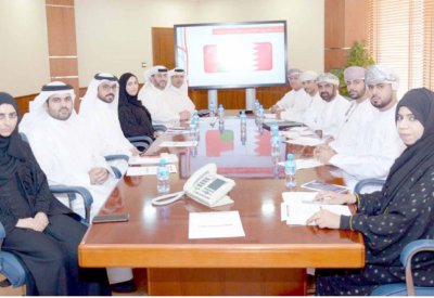 عُمان تستعين بتجربة “الخدمة”