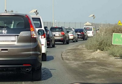 المرتفعات تشل المرور بشارع ريا
