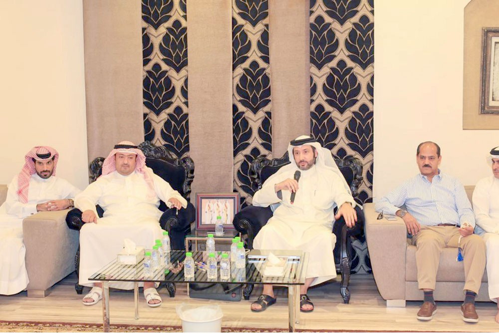 مترشح “عاشرة العاصمة” حمد تقي لزوار مجلسه: شبابنا حجر الزاوية للمحافظة على المكتسبات