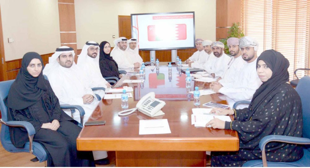 عُمان تستعين بتجربة “الخدمة”