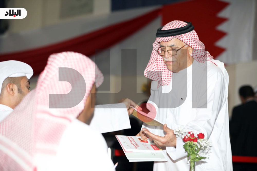 زينل: لا للاقتراض من جيب المواطن