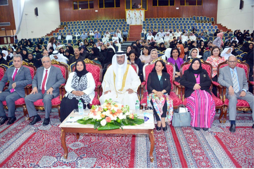 “إنجاز البحرين” تكرم منتسبي “التربية”