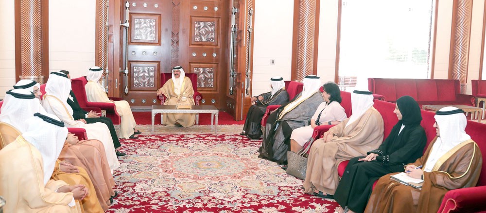 العاهل: “خليفة سات” نقلة نوعية لإنتاج جيل مؤهل لمواكبة علوم المستقبل