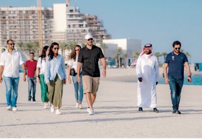 سمو الشيخ عيسى بن سلمان يؤكد دور الشباب في نشر الوعي