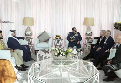 جلالة الملك يشيد بالنجاحات المتواصلة للمعرض الدولي للطيران