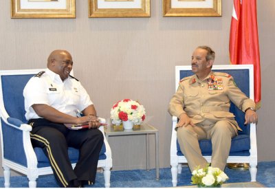 معرض الطيران فرصة لتبادل الخبرات