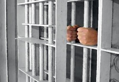 الحكم على 6 متهمين في قضايا إرهابية