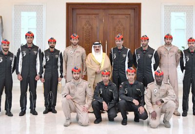 العاهل يشيد بمشاركة “فرسان الإمارات” بالمعرض