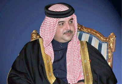 عبدالله بن حمد يتلقى تهنئة وزير شؤون الدفاع