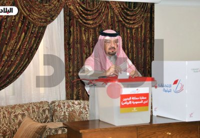 إقبال كثيف على الاقتراع بالخارج