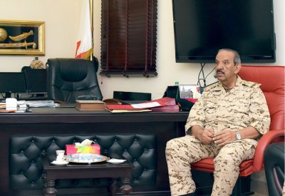 القائد العام يتفقد عددا من وحدات قوة دفاع البحرين