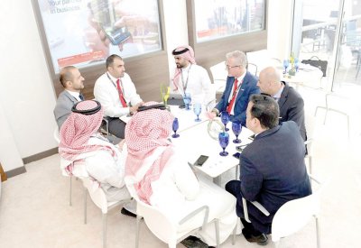 “البحرين الوطني” في معرض الطيران