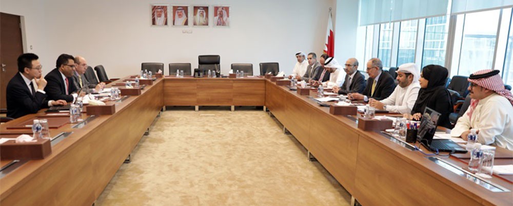 التجارة تجتمع ببعثة “النقد الدولي”