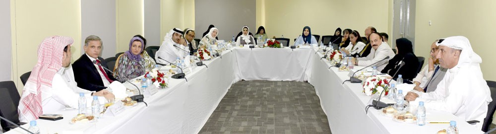 مائدة مستديرة حول “دور الدراسات العلمية في دعم المشاركة السياسية للمرأة"