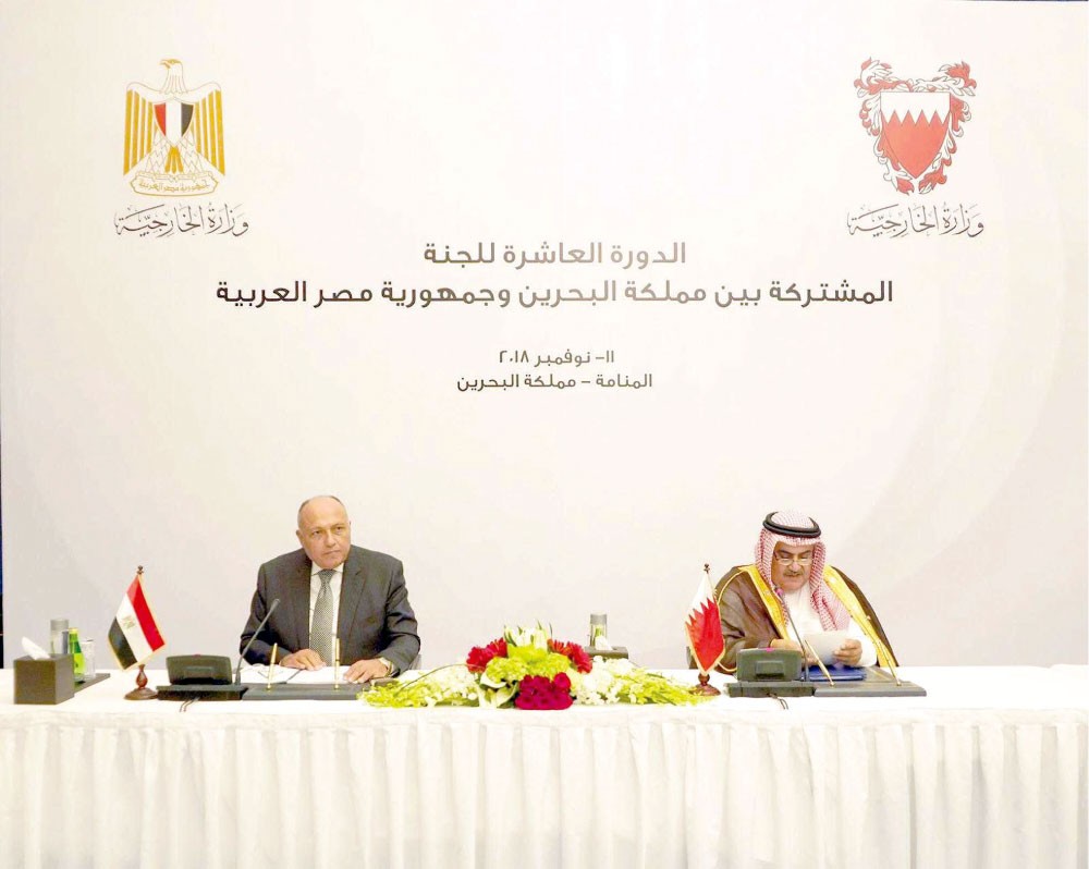 دبلوماسيان مصريان: البحرين خط الدفاع الأول عن المنطقة