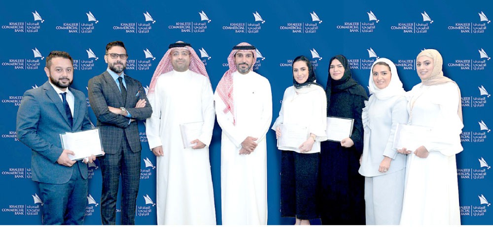 القصيبي يحفّز الموظفين على العطاء