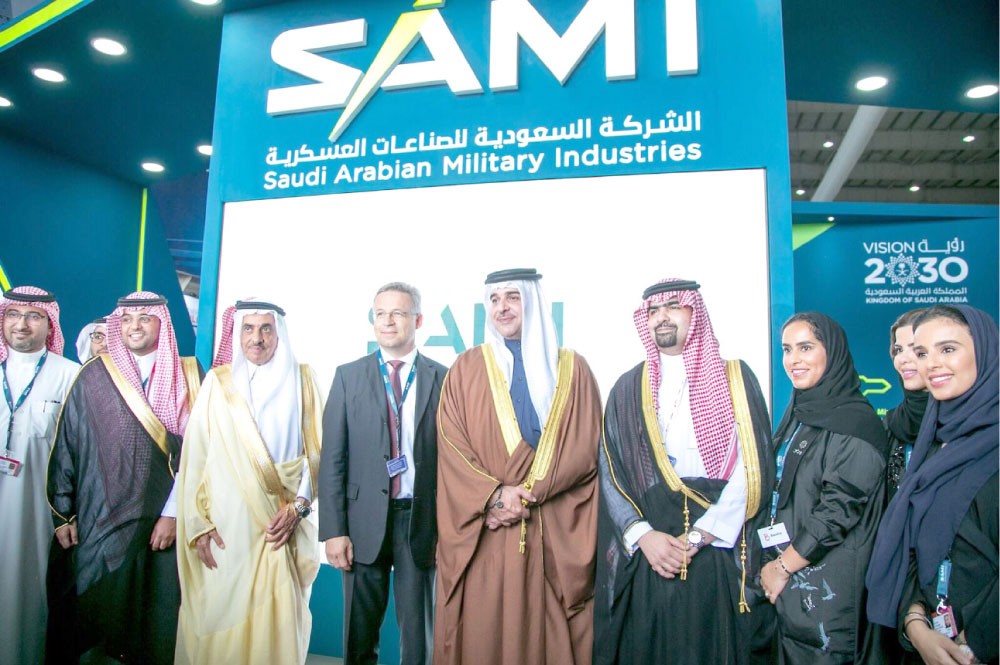“السعودية للصناعات العسكرية” تستكشف الفرص الاستثمارية