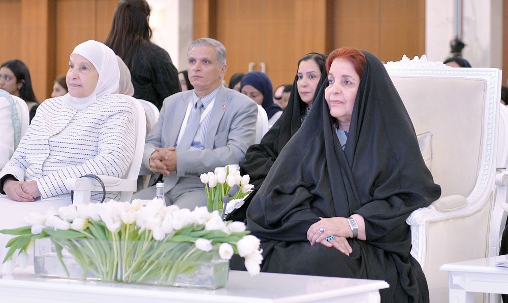 تطوير تجربة نهوض المرأة بما يناسب المجتمع البحريني