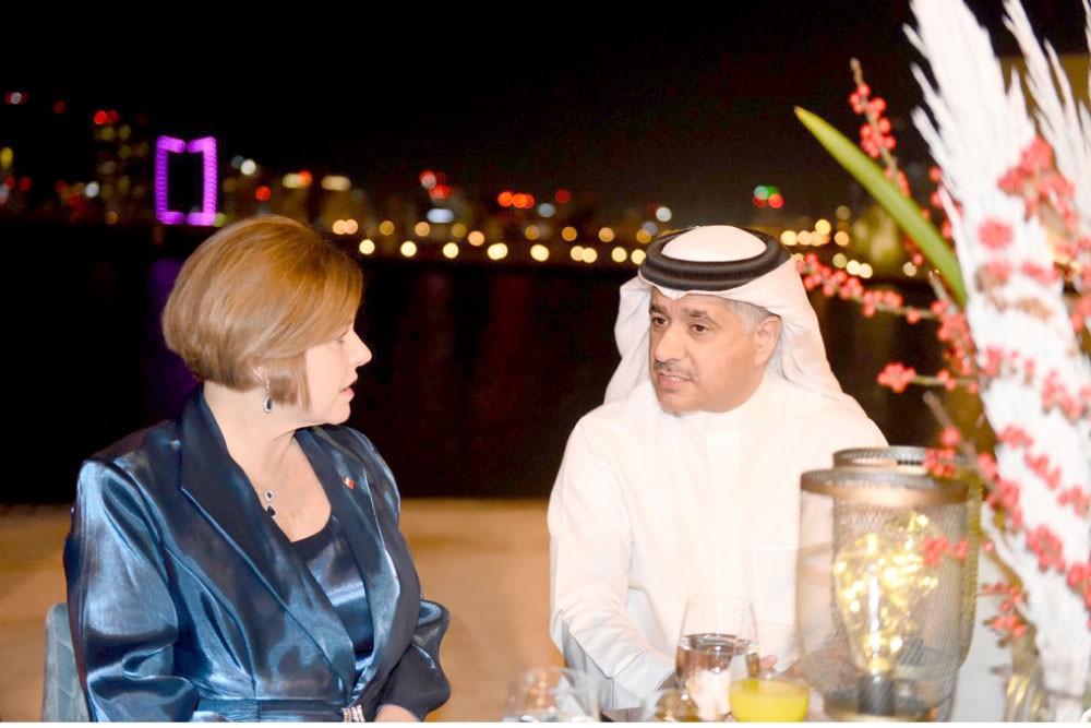 المتحف يحتضن حفل عشاء معرض للطيران