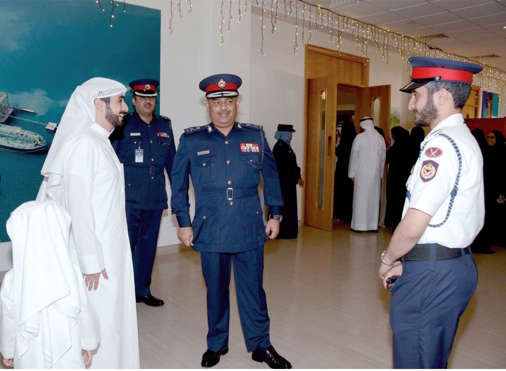 الحسين يشيد بجهود رجال الشرطة في استتباب الأمن