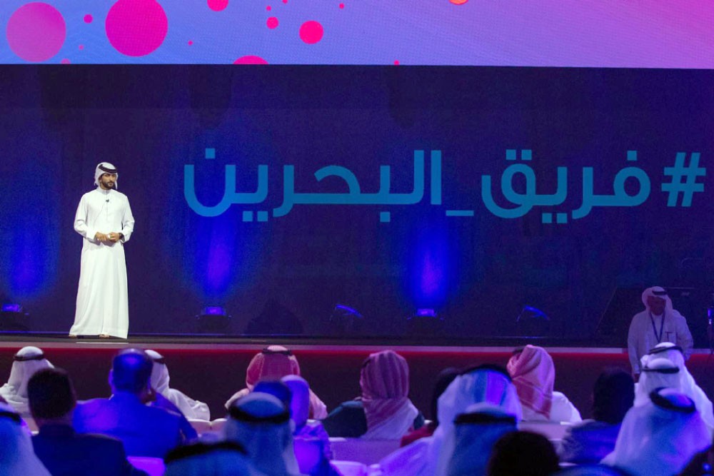 النهوض بقطاع الشباب والرياضة مسؤولية وطنية