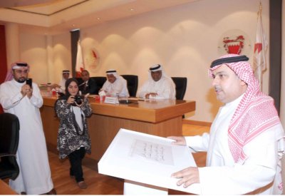 متابعة المشروعات “البطيئة” وتنفيذ سواحل وحدائق
