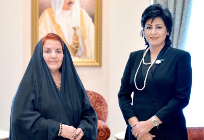 قرينة العاهل تشيد بمنح جائزة التميز لمنى الهاشمي