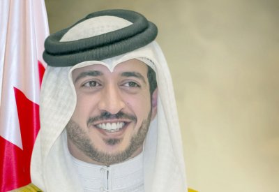 خالد بن حمد: بصمات واضحة للشباب في التنمية