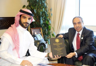 خلف: نعمل من الآن لمواجهة التحديات البيئية