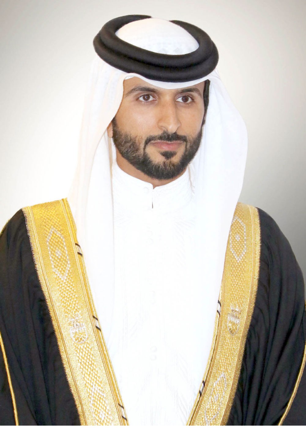 ناصر بن حمد: فخورون بالإسهامات النسوية في التنمية