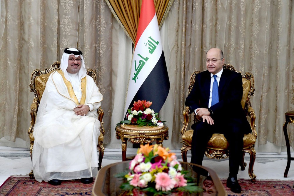 رئيس العراق يستقبل سفير البحرين ببغداد
