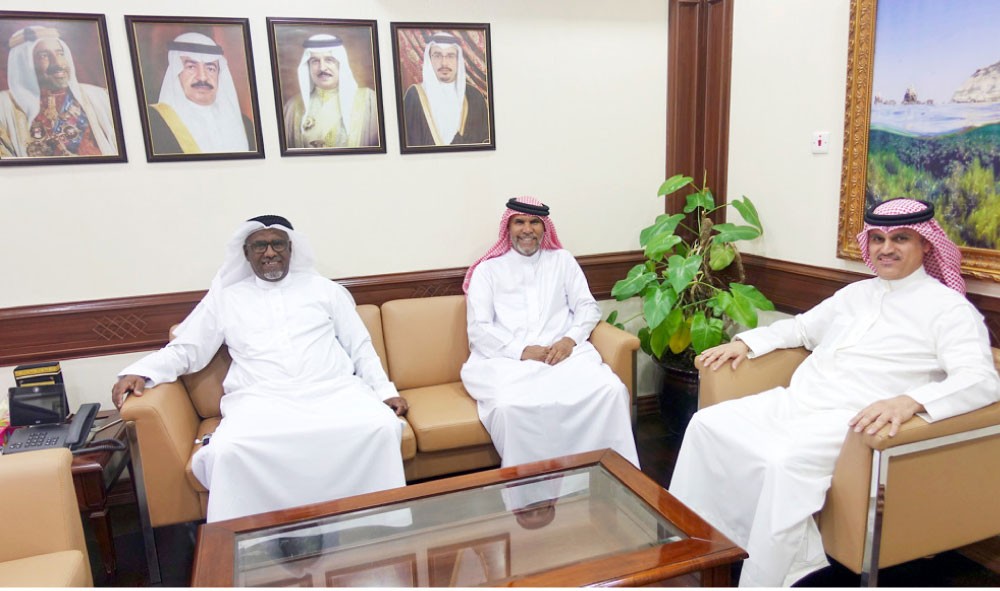 “قلالي” تؤيد إجراءات الصيد